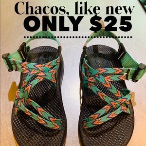 Girls Chacos. Like new